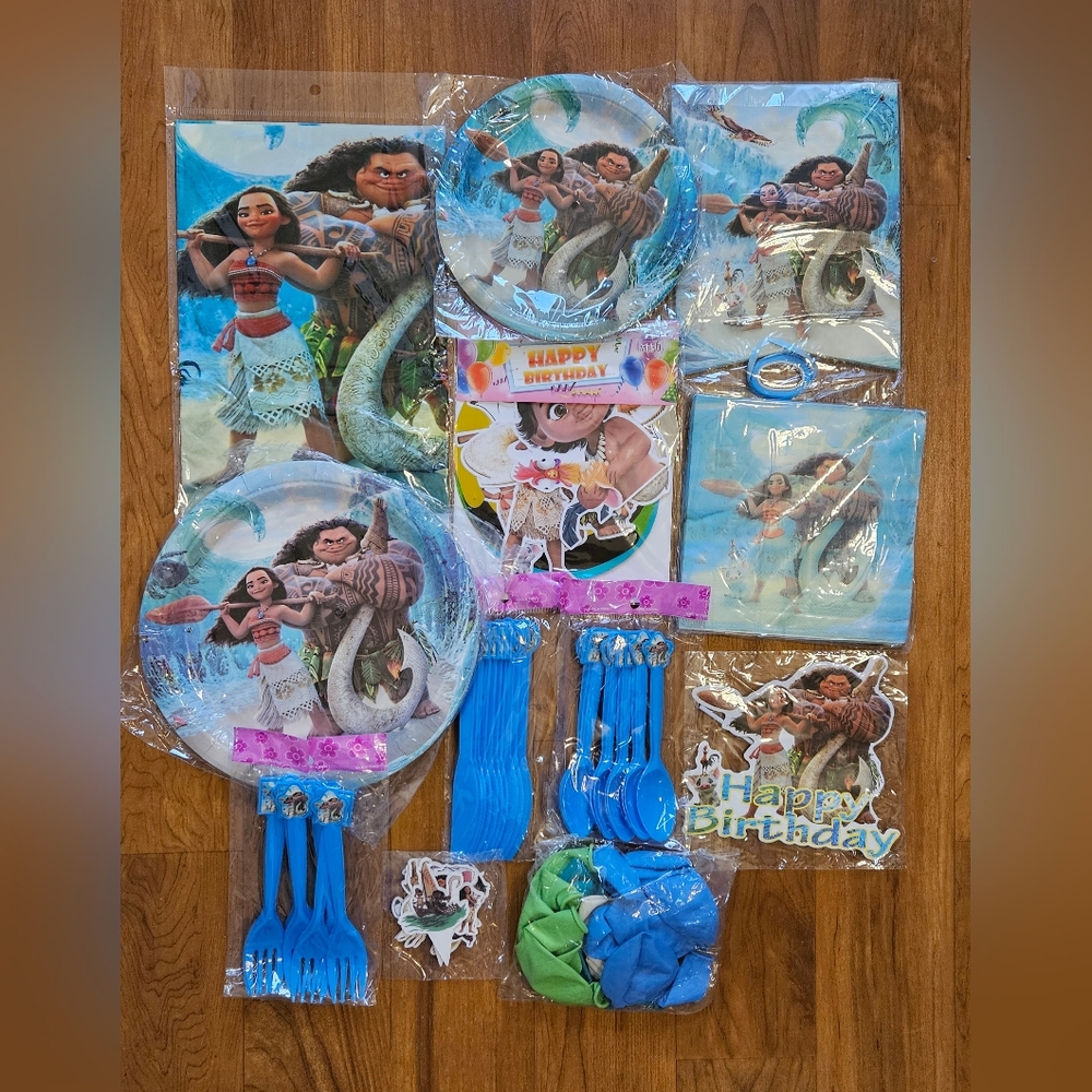 Moana Themed Party Supplies Set - Blue and Green